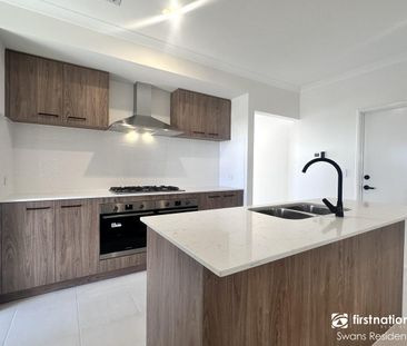 BRAND NEW - A Spacious Modern Retreat Perfect for Families!! - Photo 4