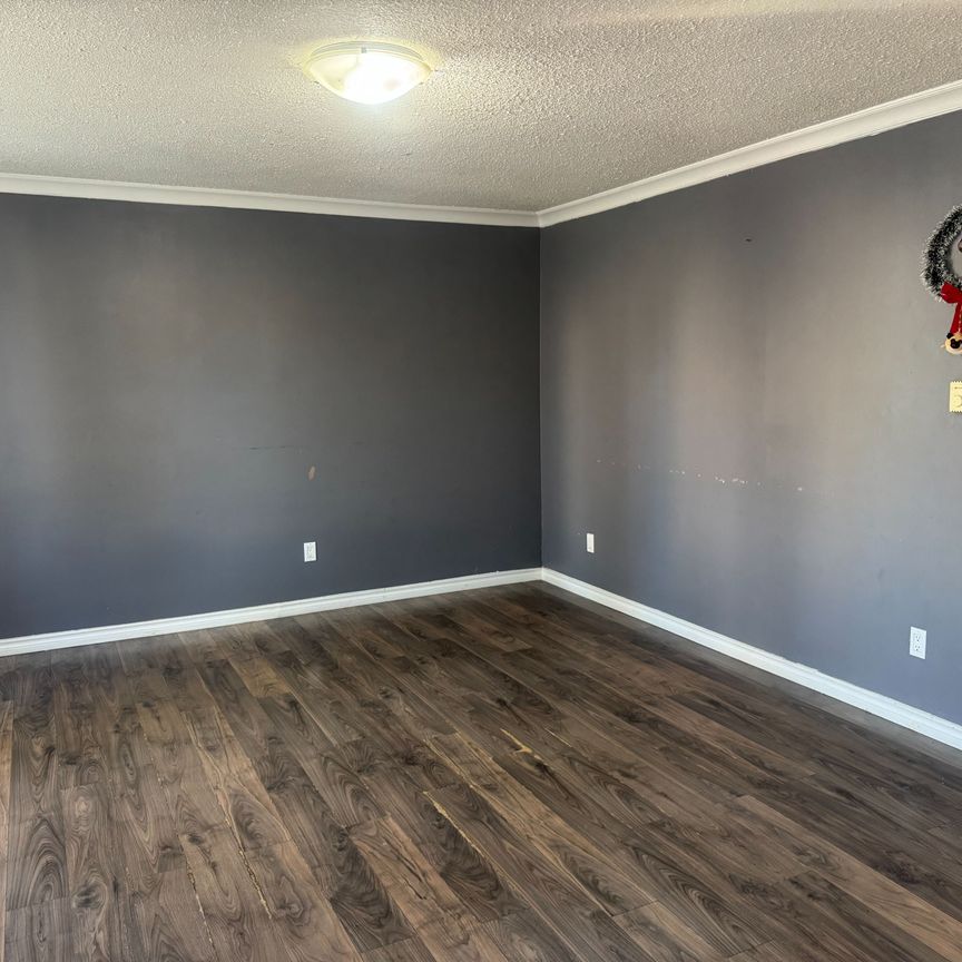 For Lease - 1331 Limberlost Road, London North, Ontario - Photo 1