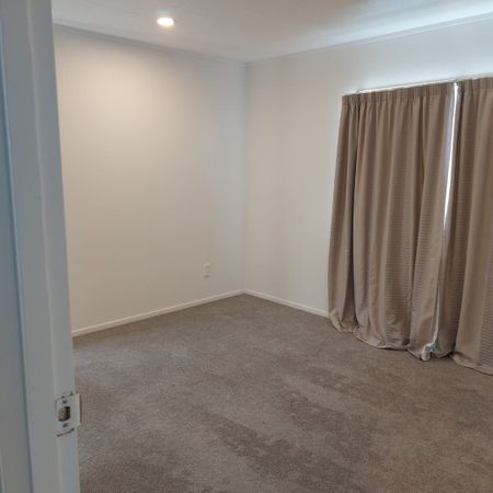 Modern, Fresh & Perfectly Positioned - Photo 3