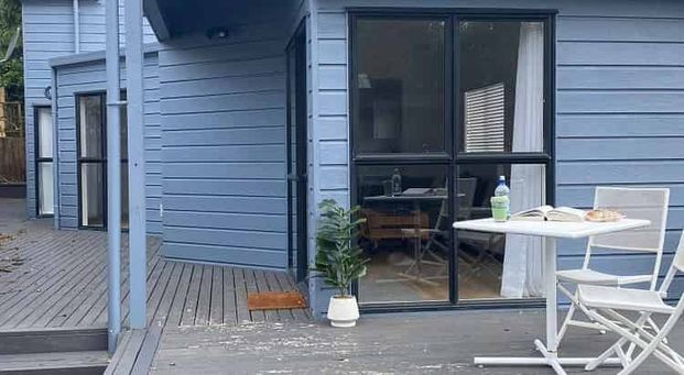 Charming 4BR Home in Mt. Eden - Photo 1