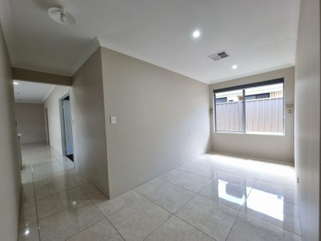 Modern Family Living Made Easy – Spacious 4x2 in a Prime Location! - Photo 2