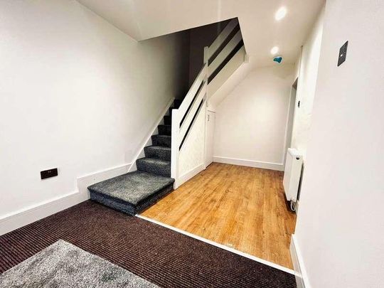 Hatfield Close, St. Helens, WA9 - Photo 1