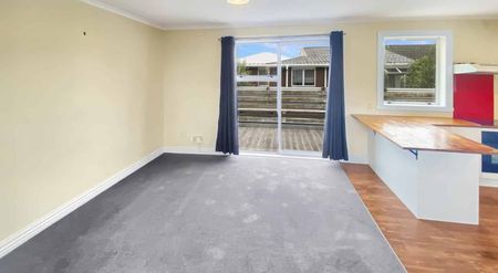 TERRACE END - 3 BEDROOM - Photo 2