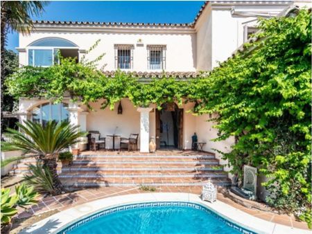 4 room luxury Villa for rent in Marbella, Spain - Photo 3