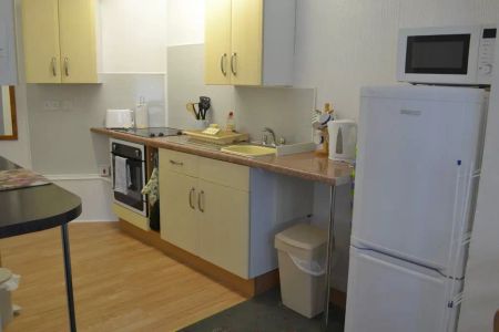 1 bedroom flat to rent - Photo 3
