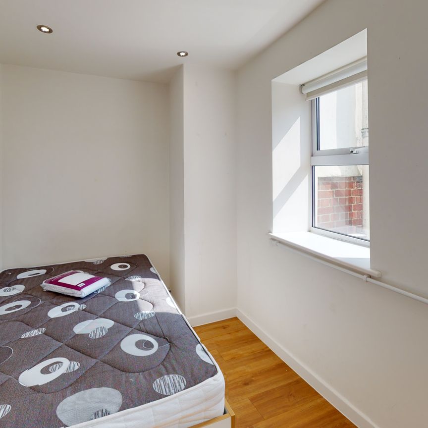 Student Properties to Let - Photo 1