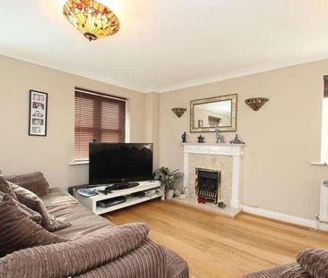 Knaphill, Woking, Surrey, GU21 - Photo 1