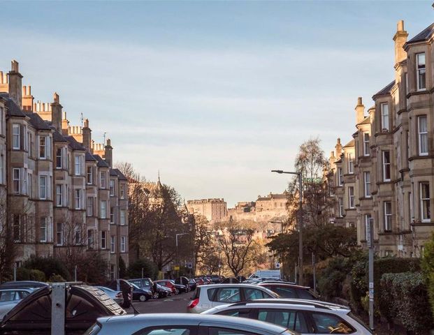 3 bedroom flat to rent - Photo 1