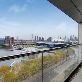 3 bedroom flat to rent - Photo 2