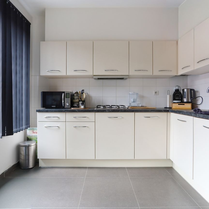 Instapklaar 2 slpk appartement met garage - Photo 1