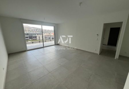 Appartement T3 à VOIRON - Photo 2