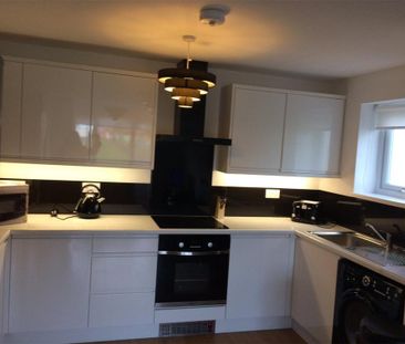 2 bedroom apartment to rent - Photo 4