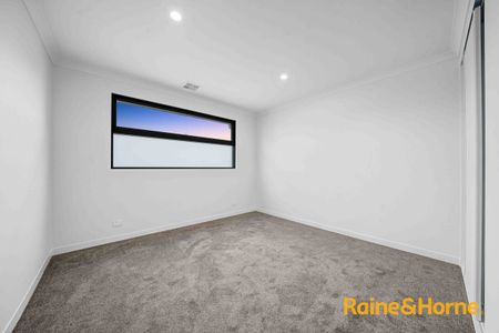 Contemporary Living: Brand New Townhouse - Photo 5