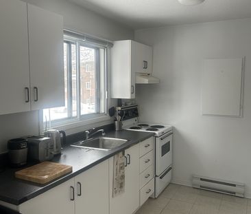 3 1/2 1100$ - Photo 2