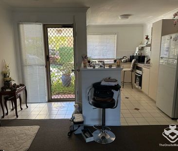 2 Bed, 1 Bath , 2 Car - Photo 5