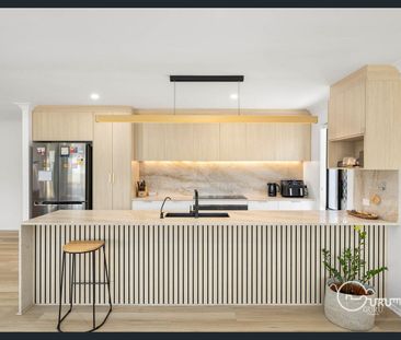 Recently Renovated in Popular Dress Circle. - Photo 6