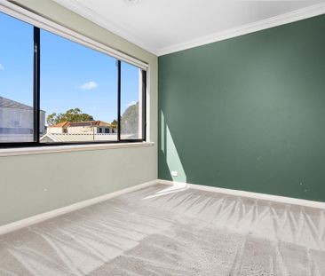 Sophisticated Family Home - Premium Location Opposite Applecross Senior High School - Photo 6