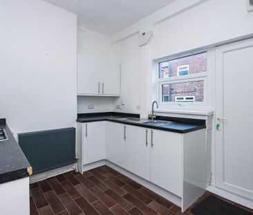 2 bedroom terraced house to rent - Photo 6