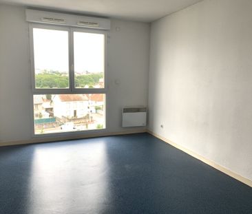 Location Appartements T1 RESIDENCE ETUDIANTE UNIVERSITY DUTREIX A LIMOGES - Photo 3