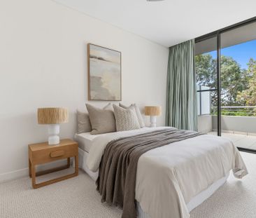 Beautifully appointed townhouse in prime location - Photo 6