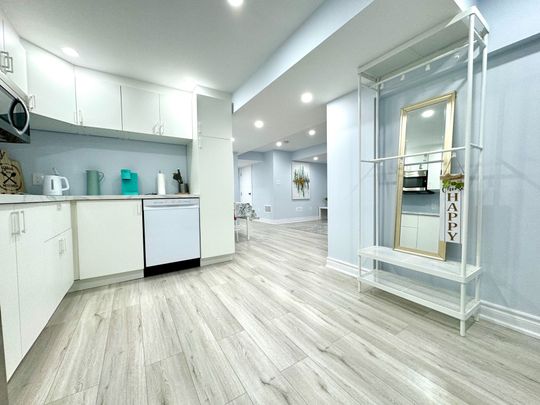 For Lease - 51 Cayton Crescent Unit# Lower, Bradford West Gwillimbury, Ontario - Photo 1