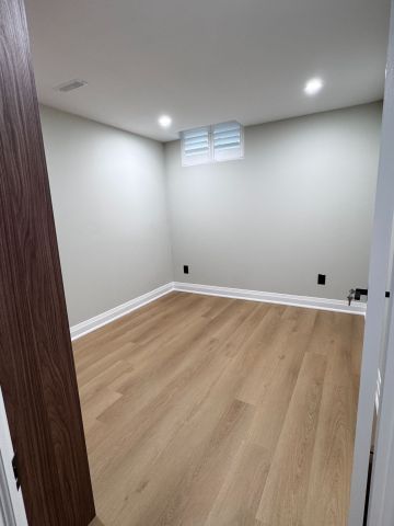 For Lease - 9 Delevan Court Unit# B2, Richmond Hill, Ontario - Photo 4