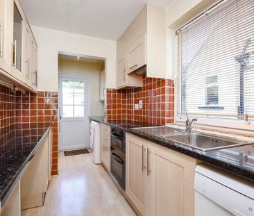 3 bedroom detached house to rent - Photo 4