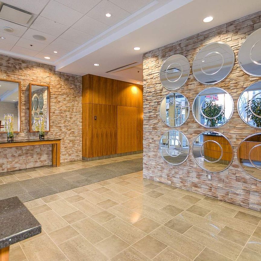 400, Sherbrooke Ouest, Montréal, QC - Photo 1