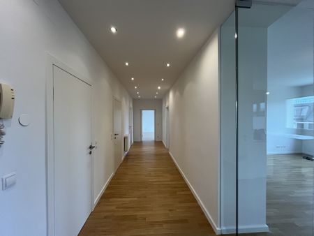 3-Zimmer-Wohnung mit kleinem Balkon im 7. Stock direkt am Modenapark - zu mieten in 1030 Wien - Photo 3