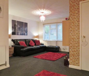 1 bedroom ground floor flat to rent - Photo 5