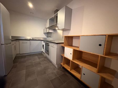 2 bedroom apartment to rent - Photo 5