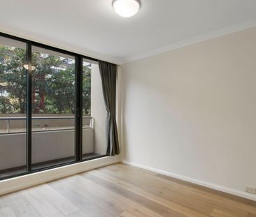 Forum Apartments - 1 Bedroom + Study - Photo 2