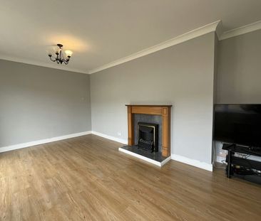 Terraced House to rent on - Photo 3