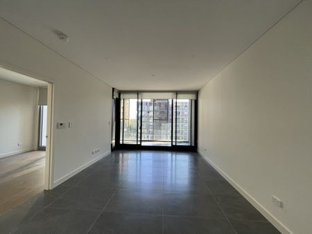 Modern Luxury 1 Bed + Study High Level North Facing Apartment for Lease!! - Photo 4