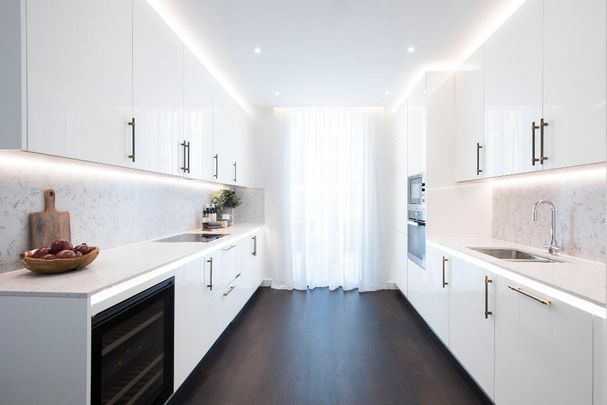 3 Bedroom Penthouse To Rent - Photo 1