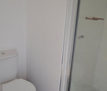 1 bedroom house of multiple occupation to rent - Photo 3