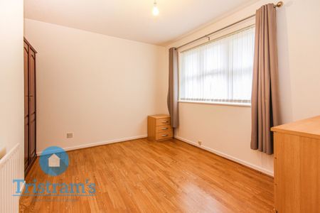 References Pending - 1 bed Semi-Detached House - Photo 4