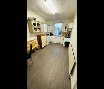 Room in a Shared Flat, Stamford Hill, N16 - Photo 5