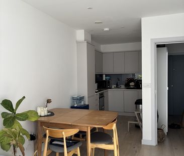 Room in a Shared Flat, Hoxton Street, N1 - Photo 2
