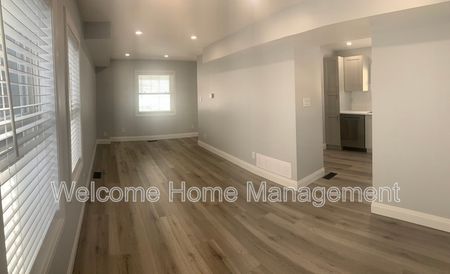 $2,195 / 3 br / 1.5 ba / Charming and Recently Renovated 3-Bedroom Home for Rent in Welland! - Photo 2