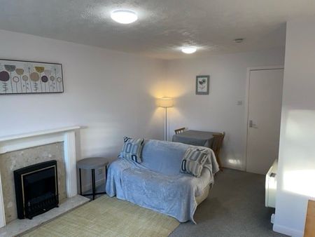 Fortingall Avenue, Ground, Glasgow, Kelvindale, G12 0LR - Photo 2