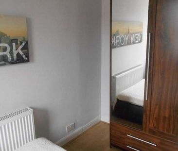 3 bedroom maisonette to rent - Photo 6