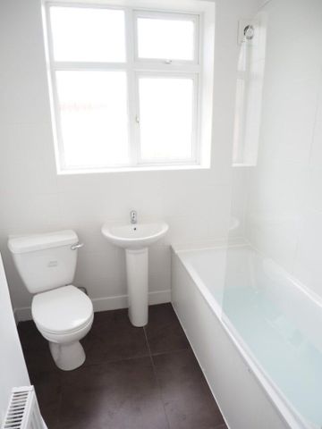 2 bedroom maisonette to rent - Photo 5