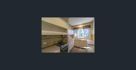 Family Home with Pool - Photo 2