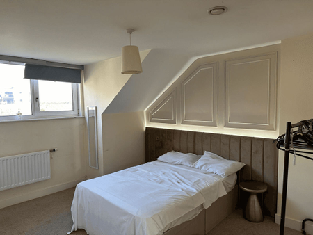 Edgbaston, Birmingham, B15 - Photo 2