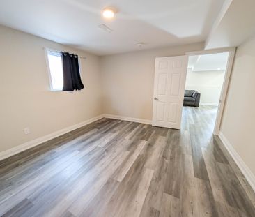 15 College Park Dr, Welland - 2 Bedroom Lower Unit - Photo 5