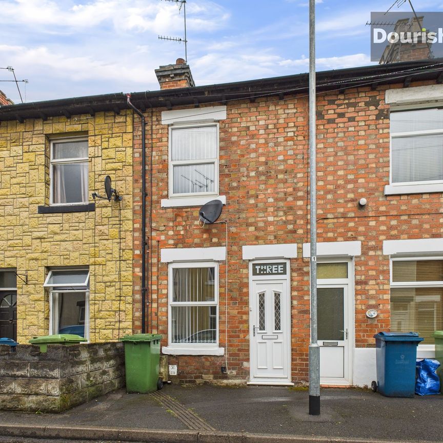 2 bed mid-terraced house to rent in Lime Tree Avenue, Stafford, ST16 - Photo 1