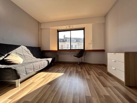 Location Appartement 4 pièces 75m² - Photo 2