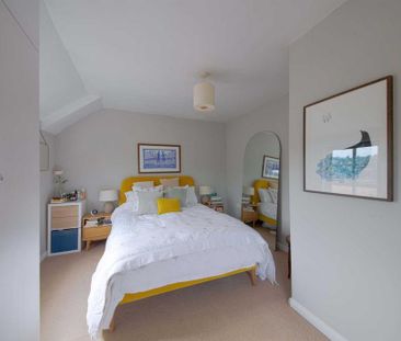 2 bedroom semi-detached house to rent - Photo 4