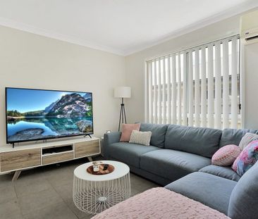 Fabulous 3 bedroom home - Photo 3